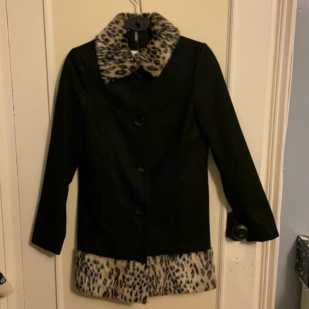 New H&M wool with faux fur leopard trim coat lined & hat